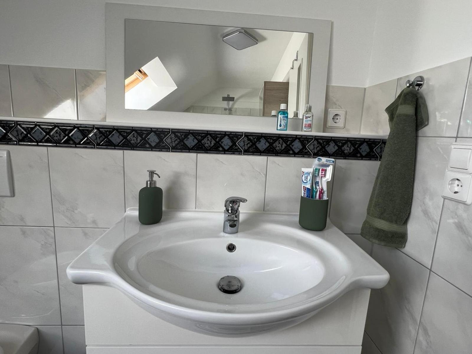 Ferienwohnung Zentral In Loerrach - Konus Gaestekarte Inklusive エクステリア 写真